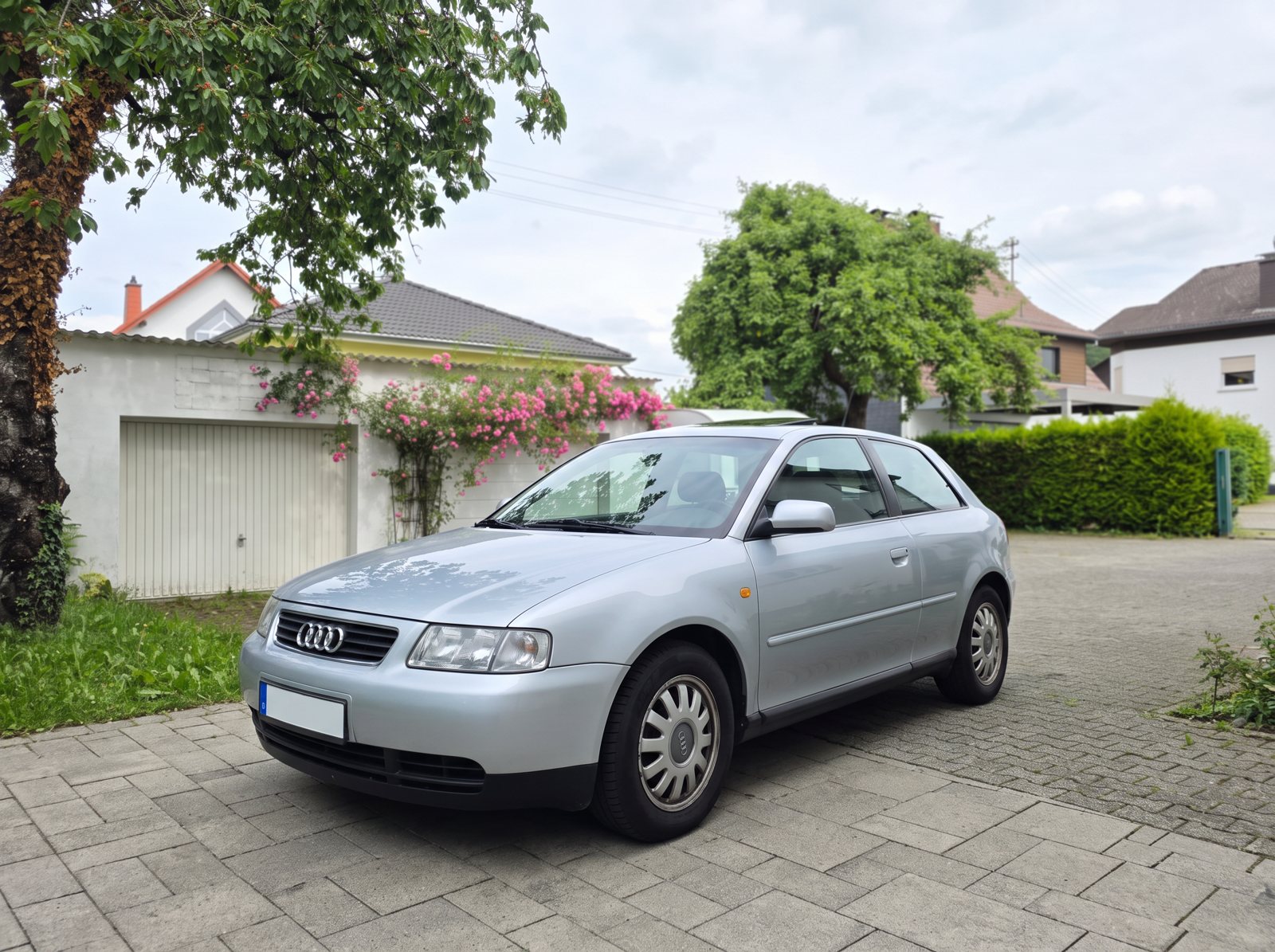 Audi A3 1.6 (8L) gebraucht – Wiesbaden